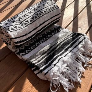 New hand spun acrylic yoga blanket from Mexico 🧘‍♂️